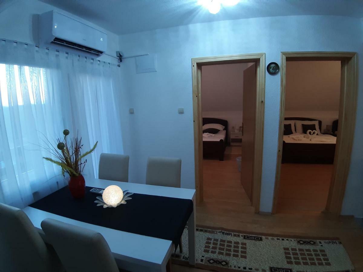 Appartement House Jelena&Marija à Rakovica Extérieur photo