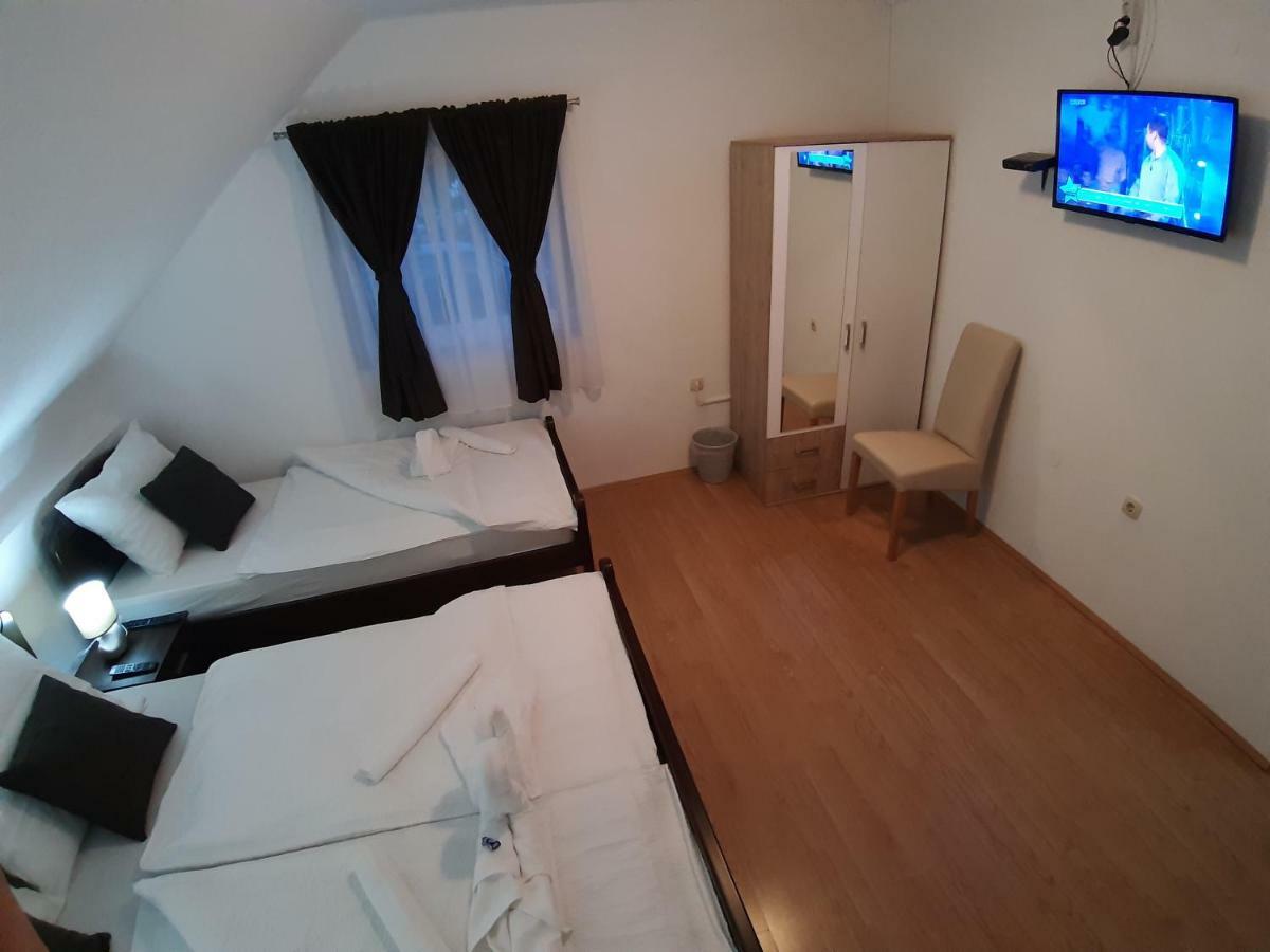 Appartement House Jelena&Marija à Rakovica Extérieur photo