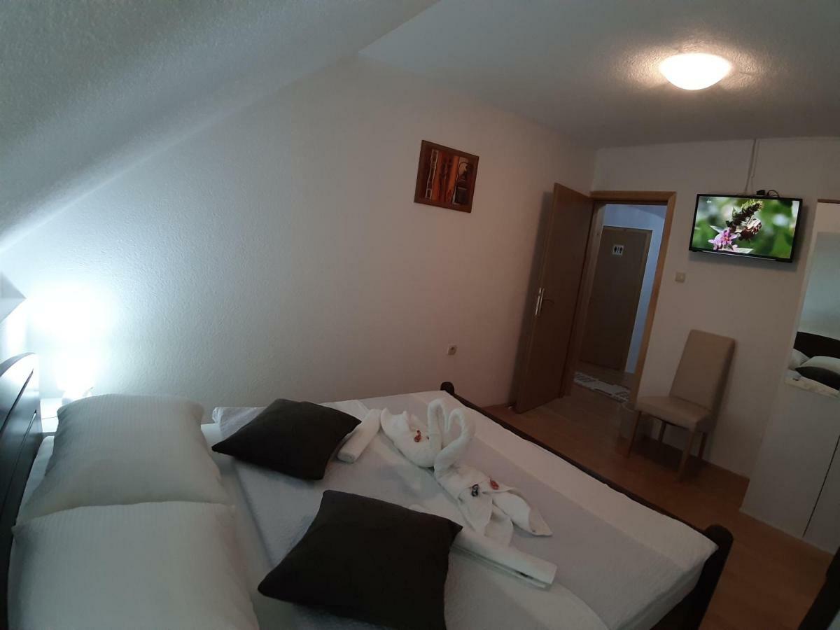 Appartement House Jelena&Marija à Rakovica Extérieur photo